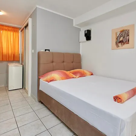 아파트 Lea 트로기르