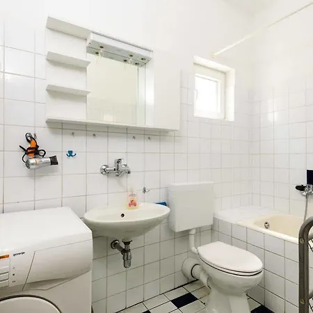 Apartment Lea *