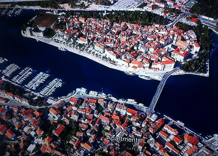 Apartman Lea *